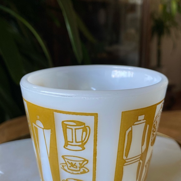 Set of 2 Coffee Time Teapot Milk Glass D Handle Fire King + Federal Glass Mugs - Picture 8 of 12